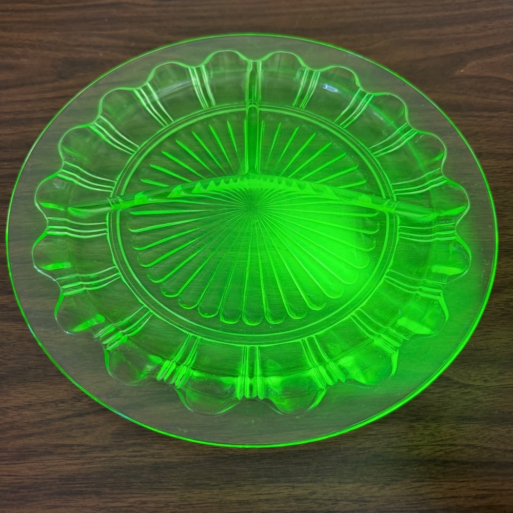 Set of 3 Uranium Depression Glass Divided Grill Dinner Plates 10" Anchor Hocking
